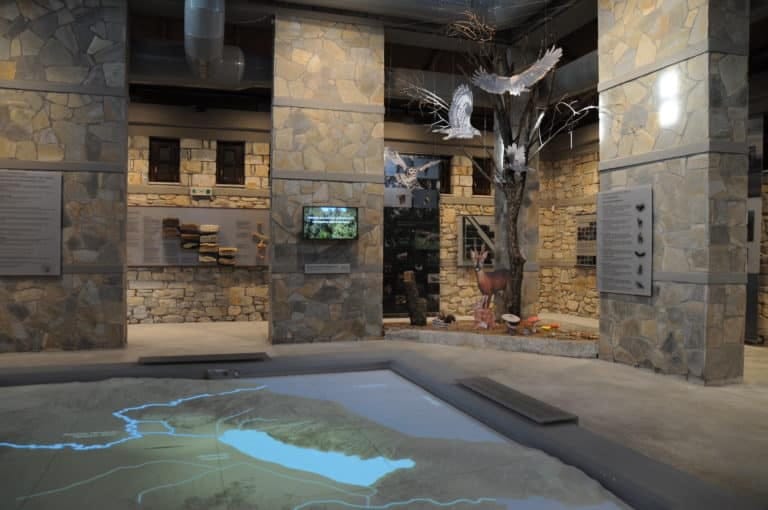 Exhbition Centre of Natural History and Culture of Lake Karla & Mavrovouni
