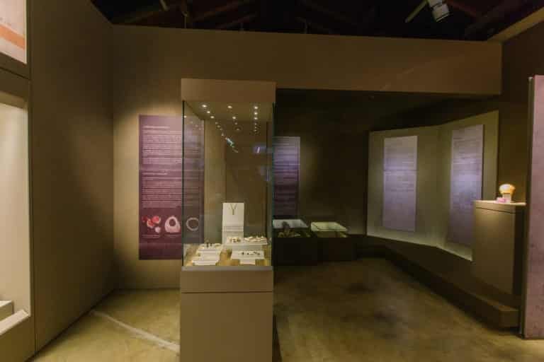 Theopetra Cave, Documentation and Education Centre
