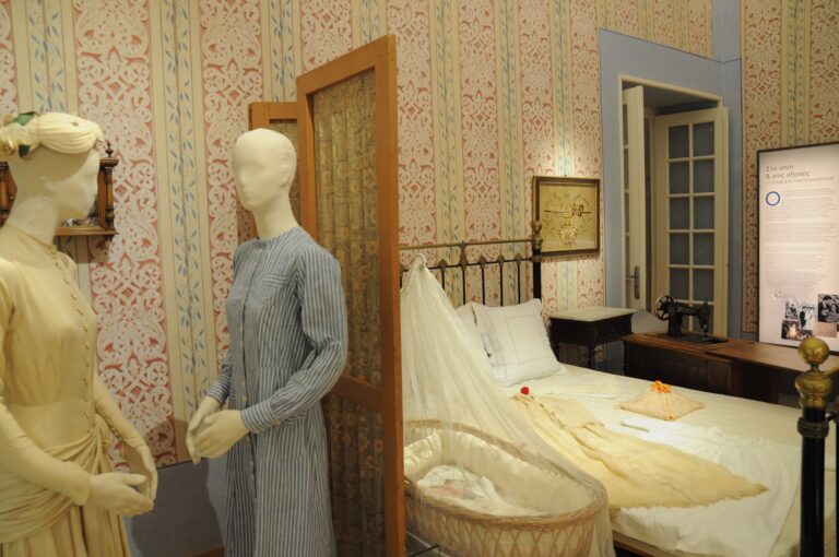 Historical – Folklore Museum of Lyceum of Greek Women of Syros